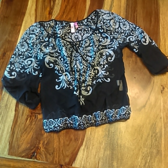 Sheer top - Picture 2 of 4